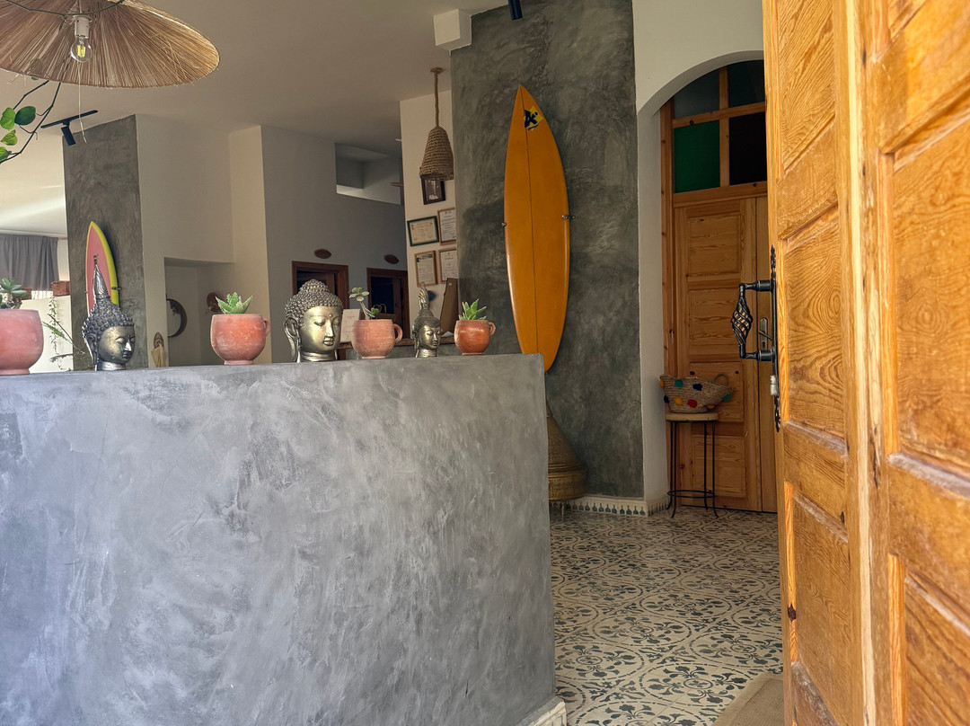 Blue Mind Surf & Yoga Tribe主图