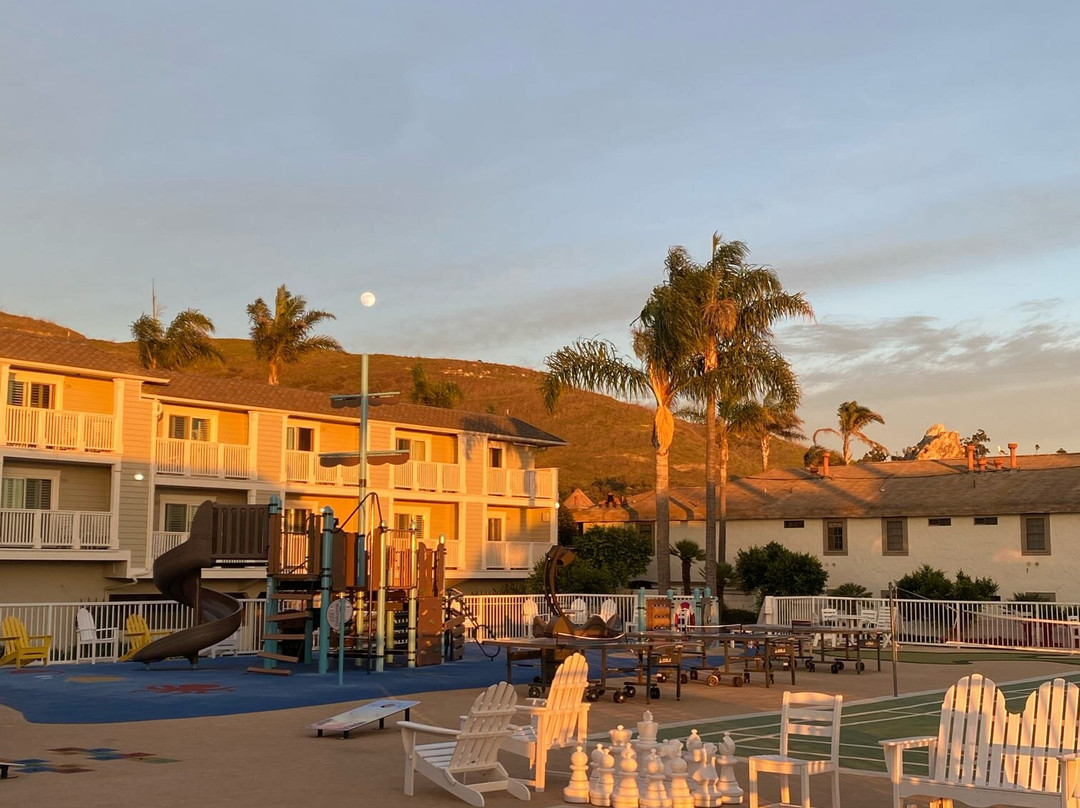 皮斯莫灯塔套房酒店主图