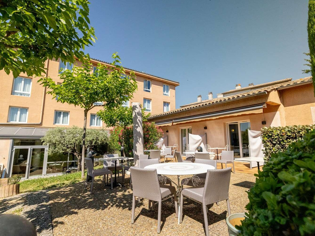 Bastides-Blanches酒店住宿-Best Western Hotel Le Sud