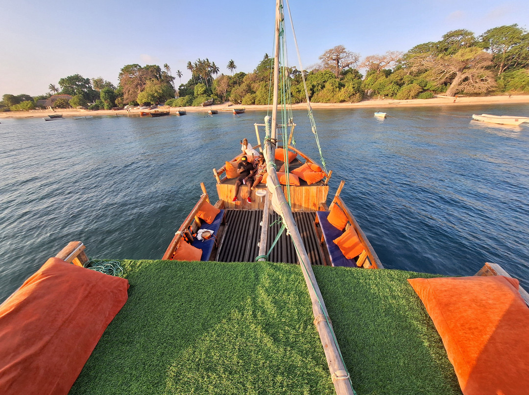 Nomadic Sails-Wasini Island必去景点