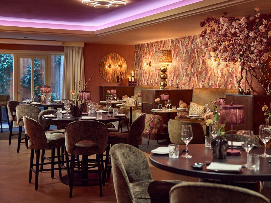 皇宫诺德韦克丽笙布鲁酒店主图