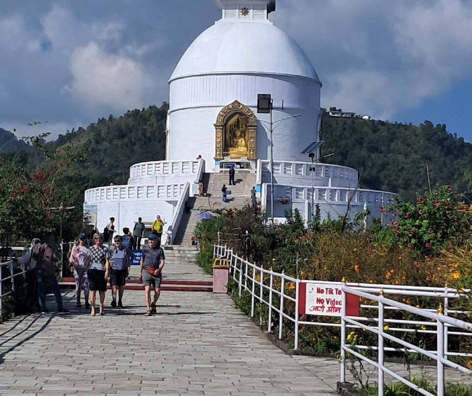 和平塔-博卡拉必去景点