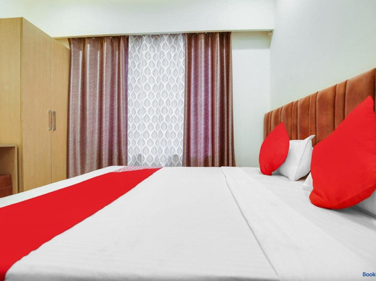 Oyo Flagship Dhruva Residency