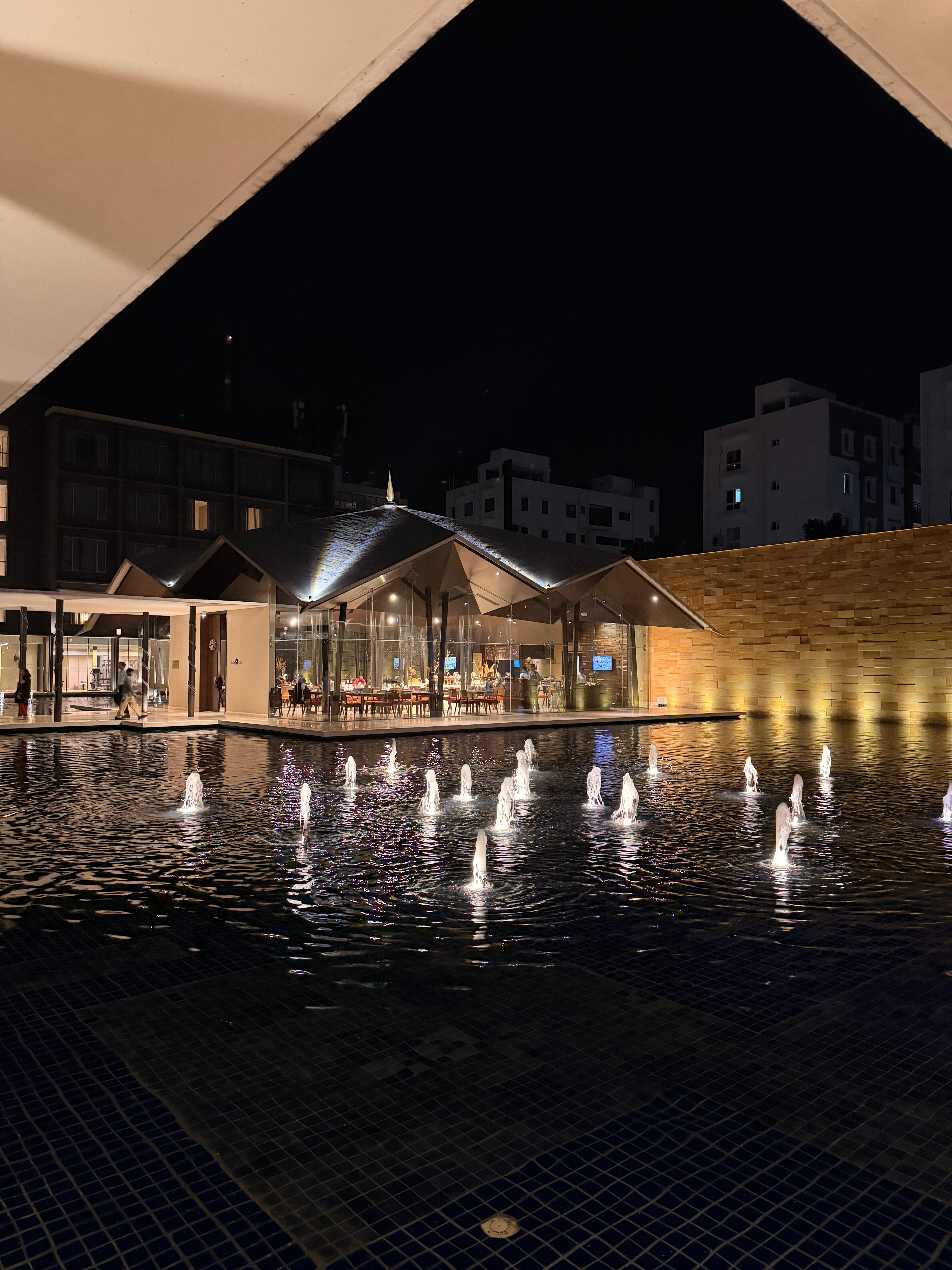 Marasa Sarovar Premiere-官方