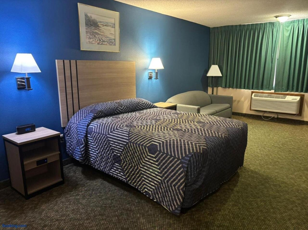 Capital O Marysville Surf Motel Kansas