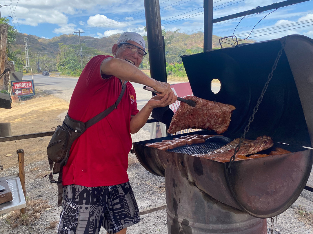 Grill Alvarito Q Tuanis