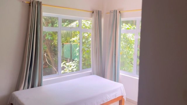 拉默迪斯提宾馆-客卧