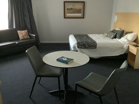 阿尔伯特汽车旅馆主图