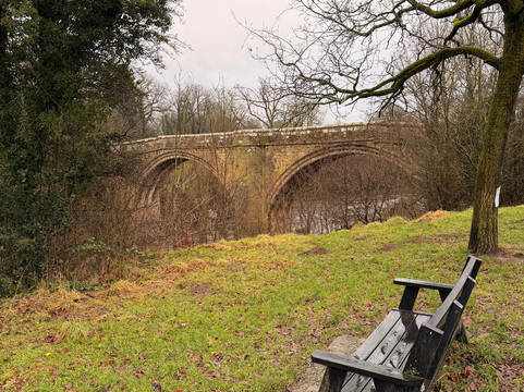 柏拉图酒店主图