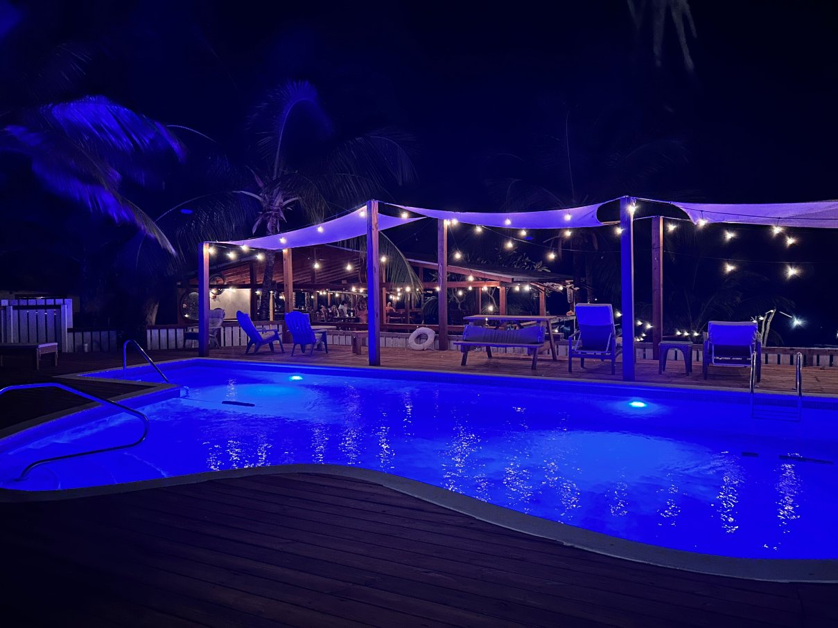 冲浪者湾度假村-泳池