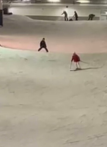 Snozone-米尔顿凯恩斯必去景点