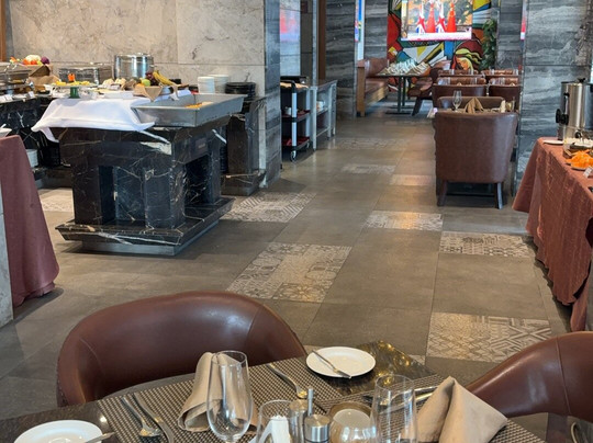 Best Western Plus Runway主图