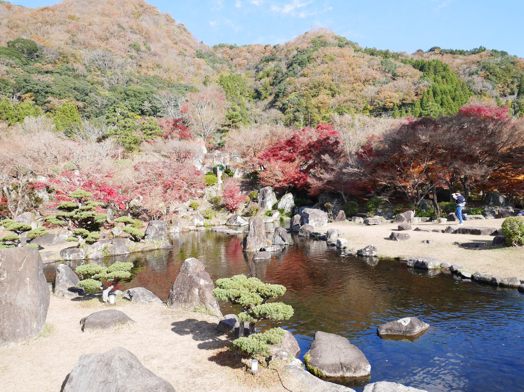 Yabakei Dam Memorial Park Keisekien-中津市必去景点