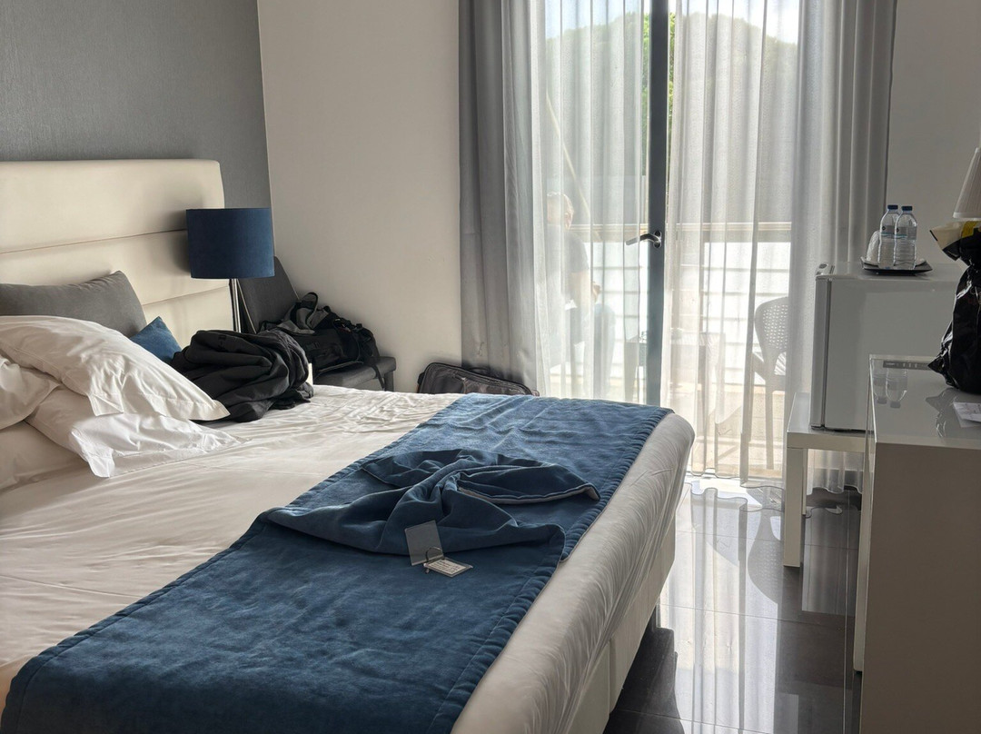 阳光田野旅馆 - 限成人主图