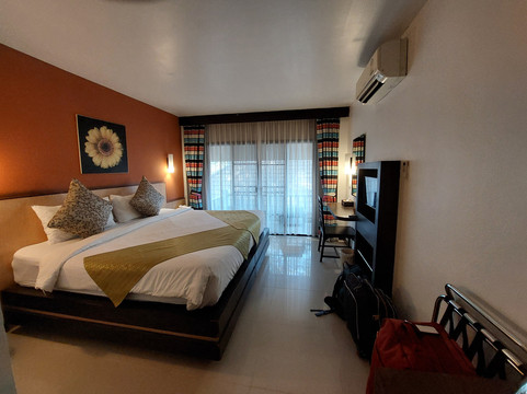 清孔柚木花园河滨温泉酒店主图