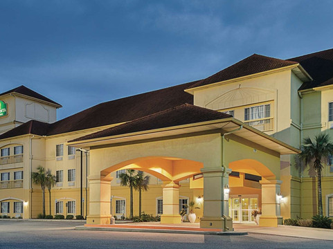 莫比尔萨特苏玛萨拉兰拉昆塔温德姆套房酒店