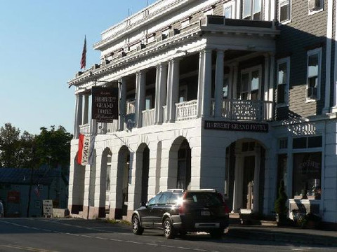 Caratunk酒店住宿-Herbert Grand Hotel