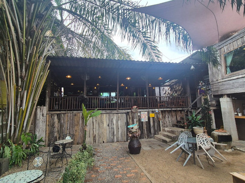 Wooden House Cafe主图