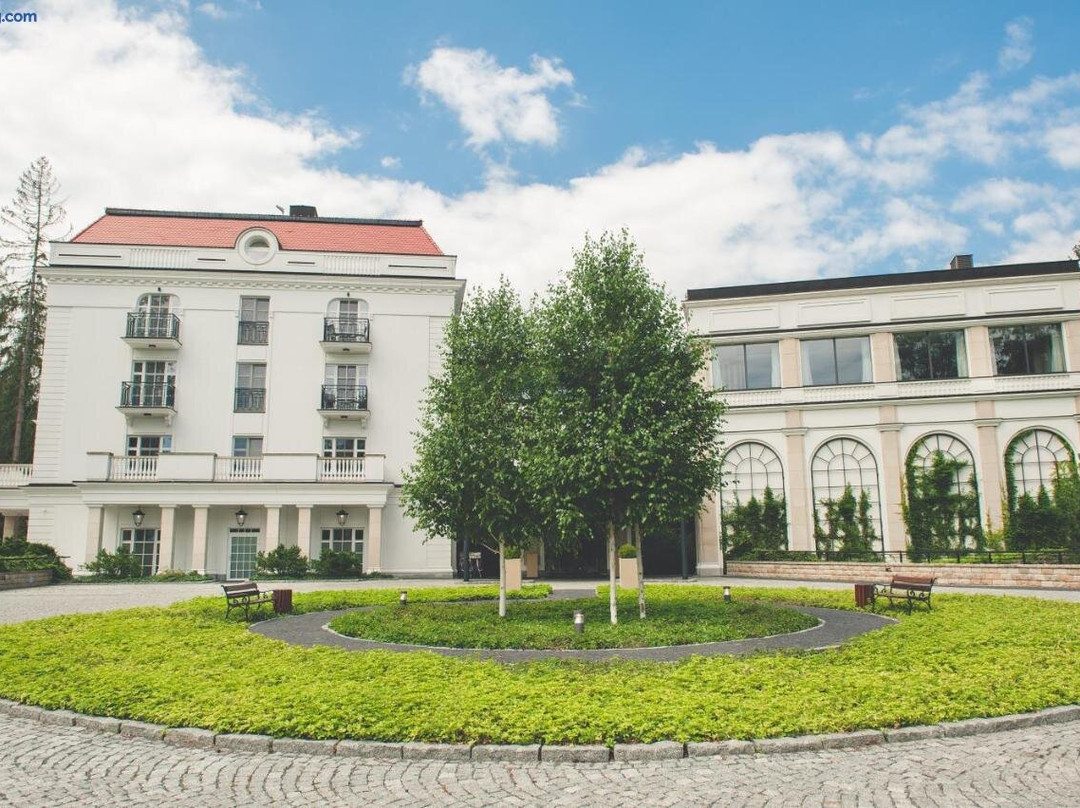 伊雷娜厄里斯波兰擦兹德鲁伊博士温泉酒店