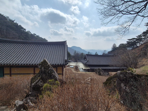 Yun Pil-am-闻庆市必去景点