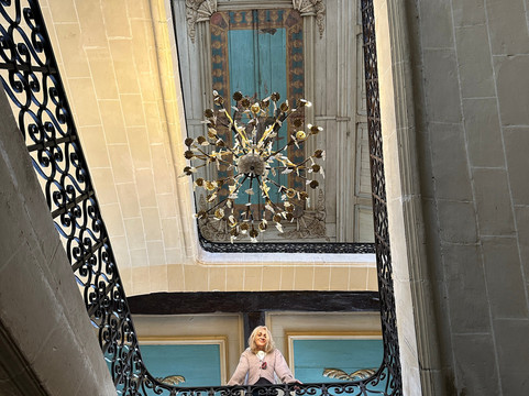 格兰德酒店主图