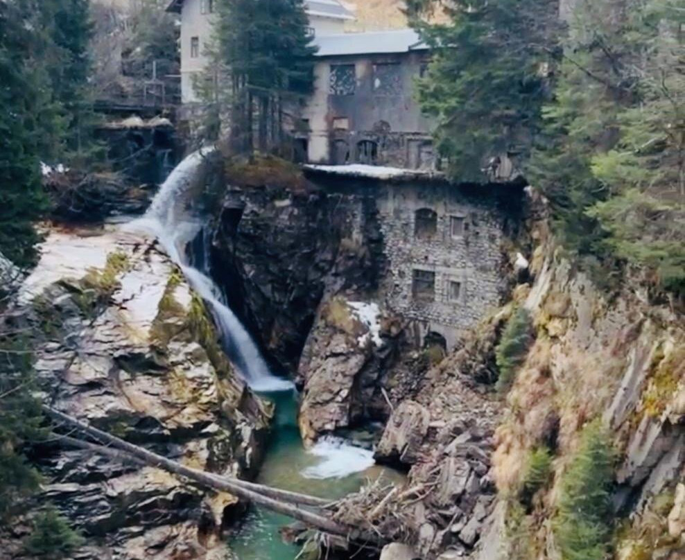 Bad Gasteiner Wasserfall-泉卡斯汀必去景点