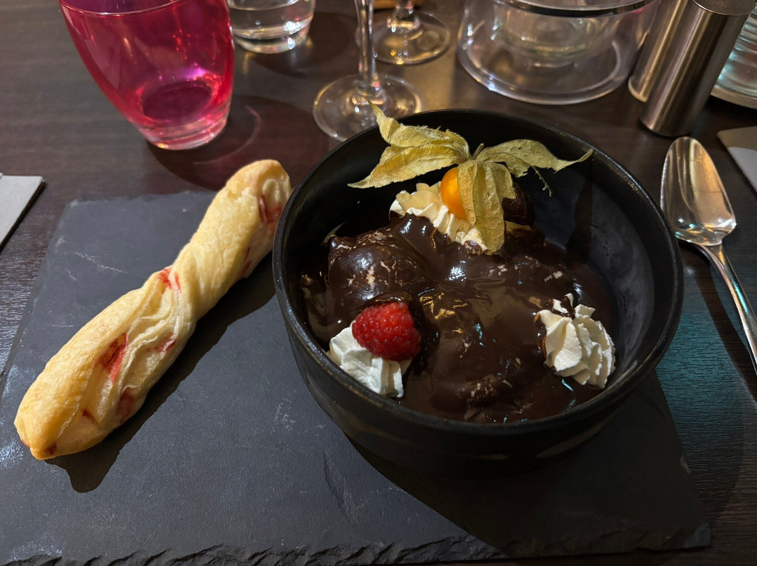 索雷尔勒旺旅馆主图