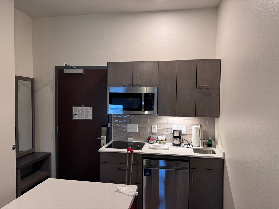 夏洛特/雷亚农场凯悦嘉寓酒店主图