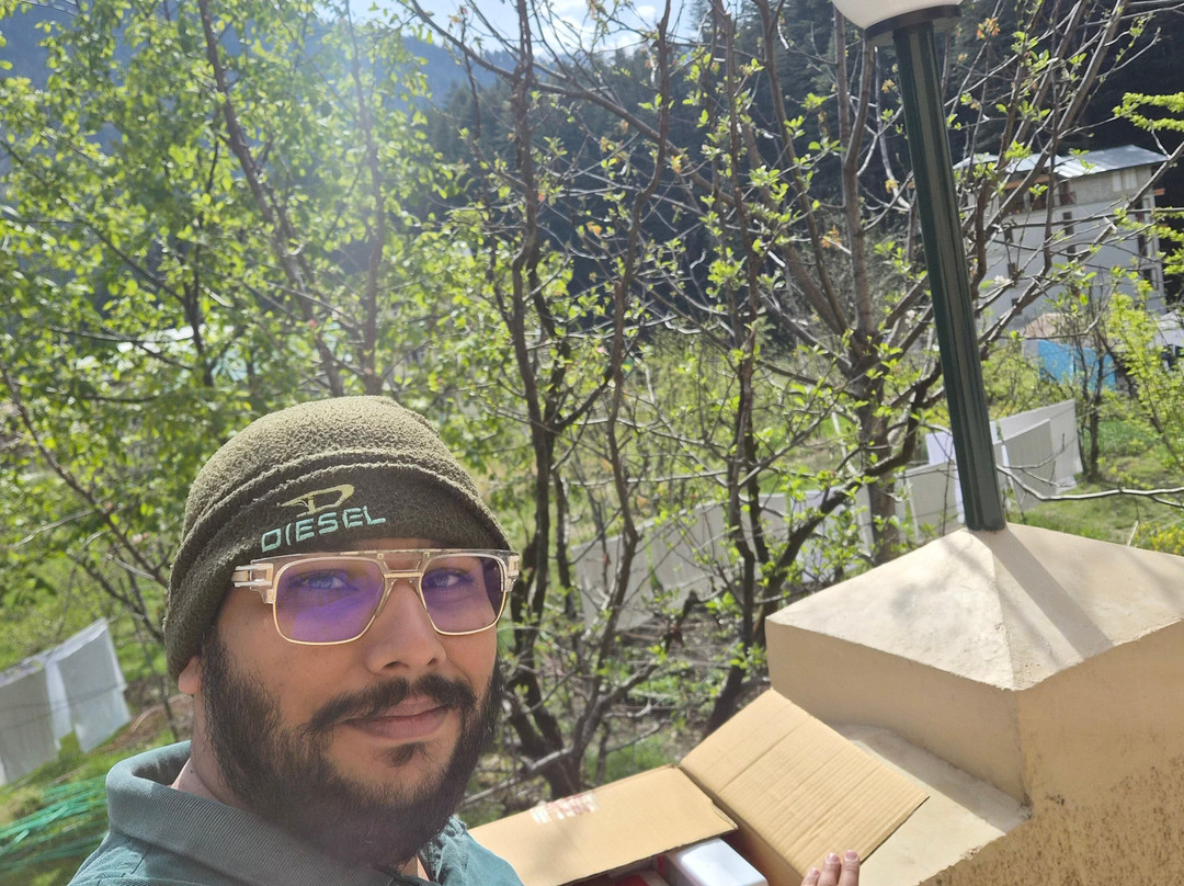 马拉里果园草坪酒店主图