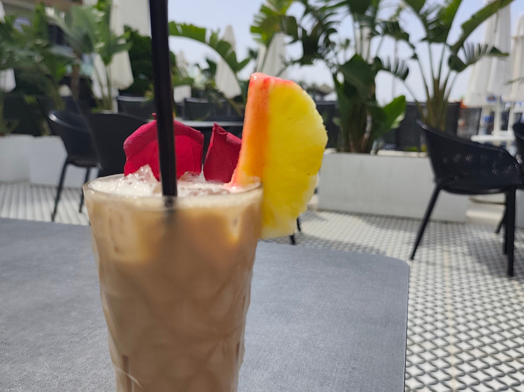怀特城市度假酒店主图
