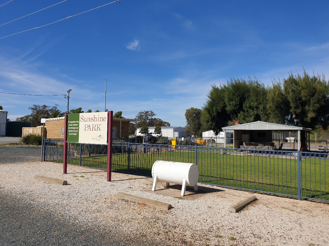 Royal Hotel Mirrool