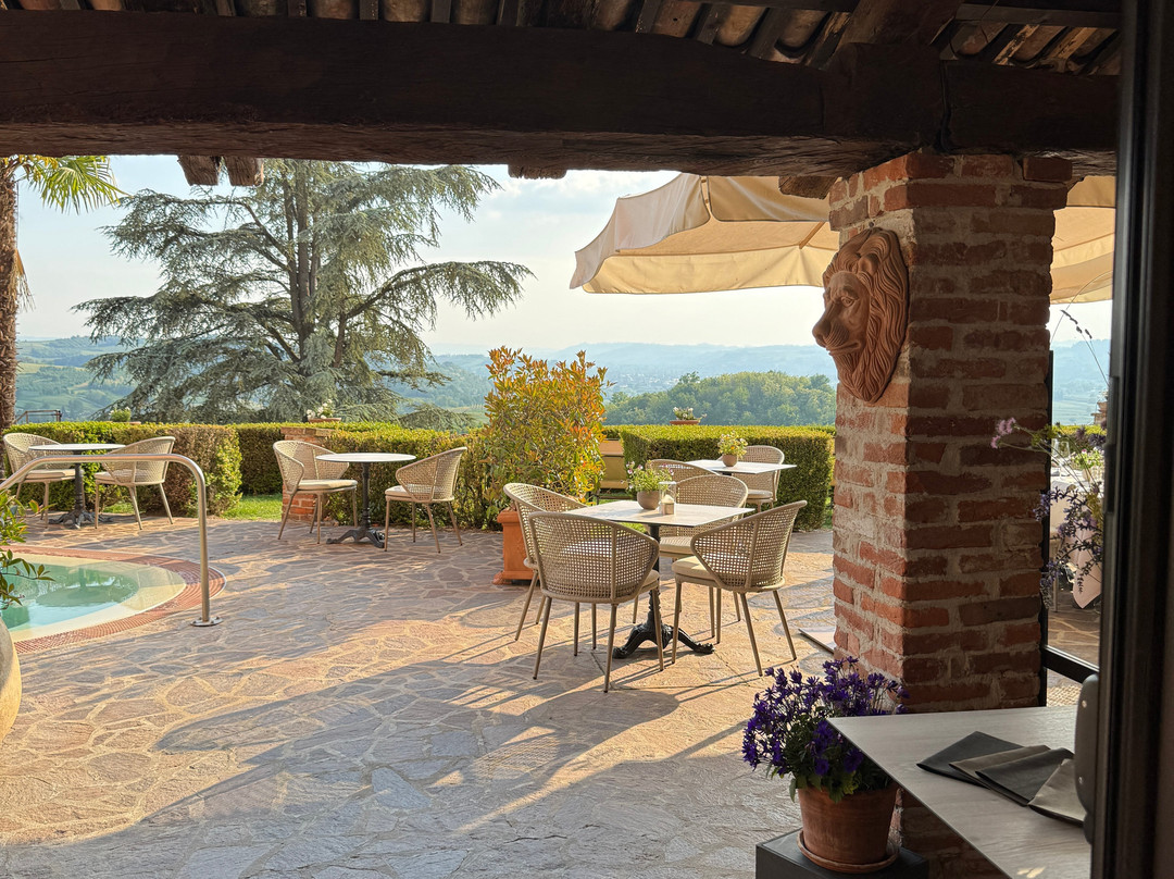 Sunstar Hotel Piemont Castello di Villa主图