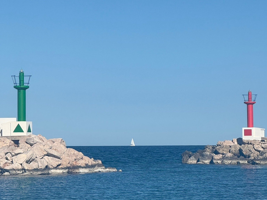 Moonfish Glass Bottom Boats - Sa Coma