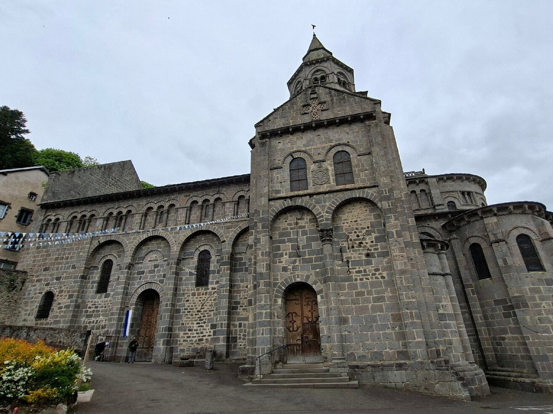 Basilique Notre-Dame d'Orcival-Orcival必去景点