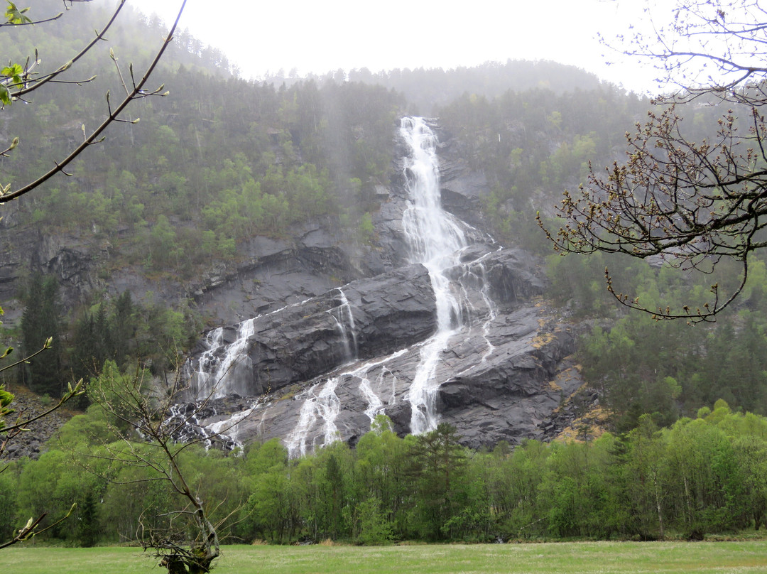 Vidfossen Waterfall-奥达必去景点