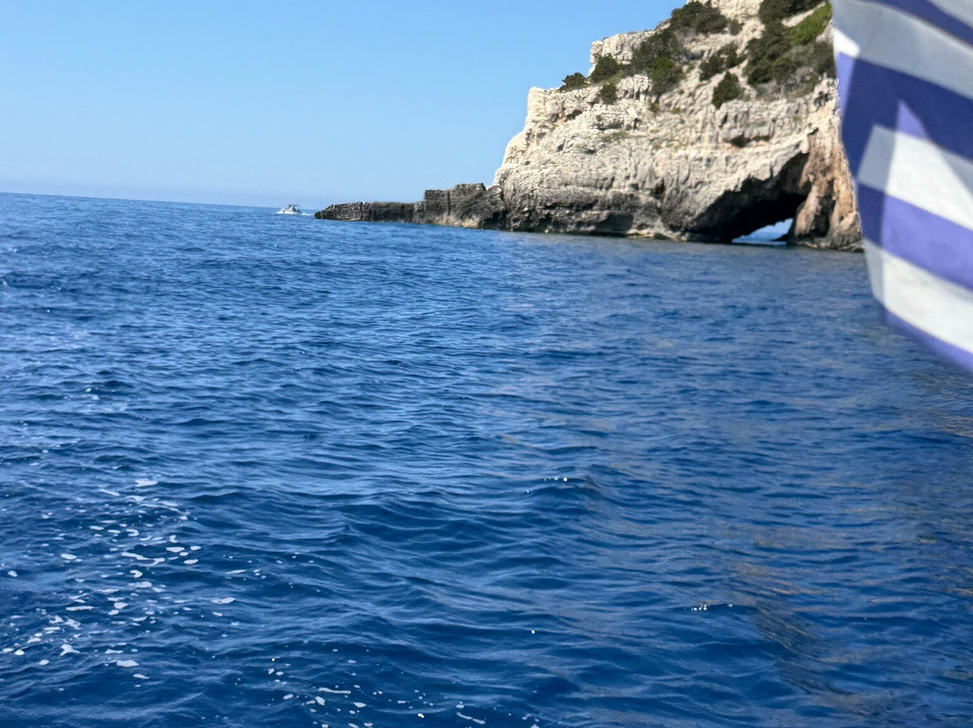 G.k. Boats Paxos-Gaios必去景点