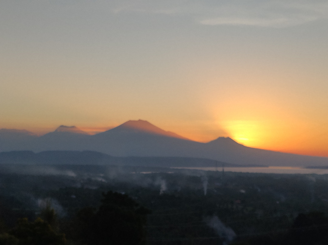Menjangan Holiday Tour & Travel-佩母德兰必去景点