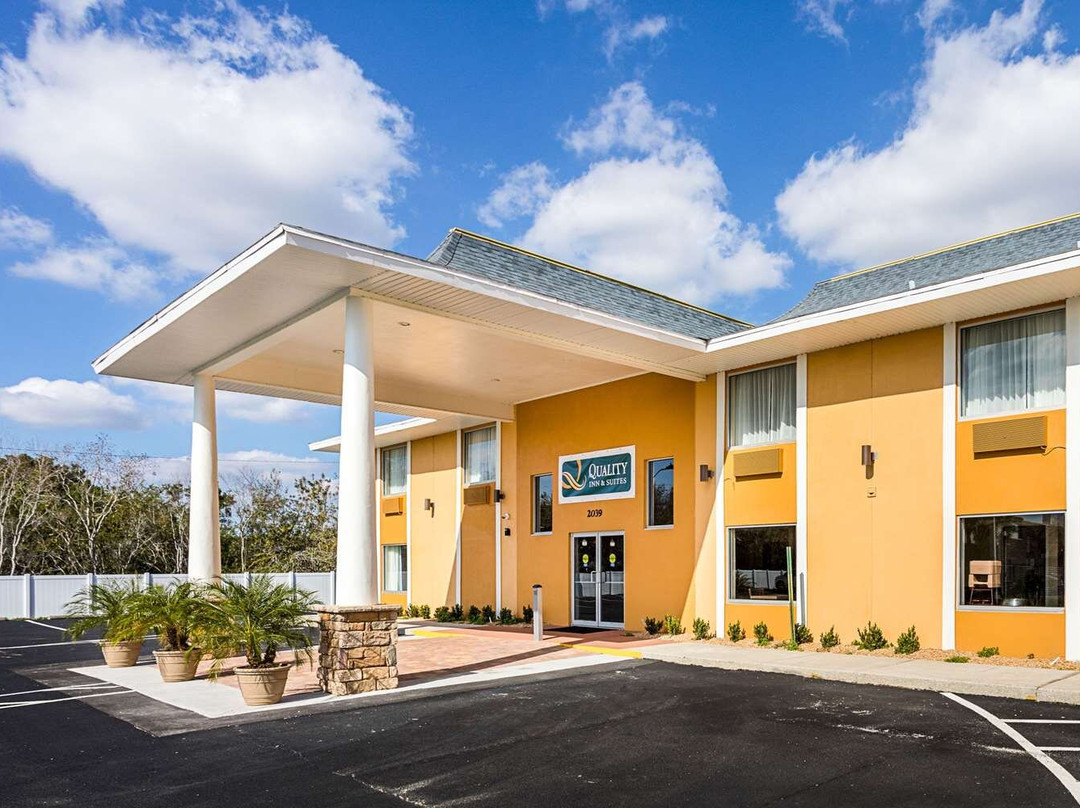 圣克劳德酒店住宿-Quality Inn & Suites Heritage Park