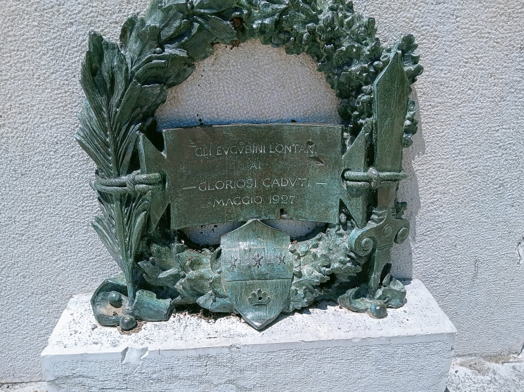 Monumento ai Caduti-古比奥必去景点