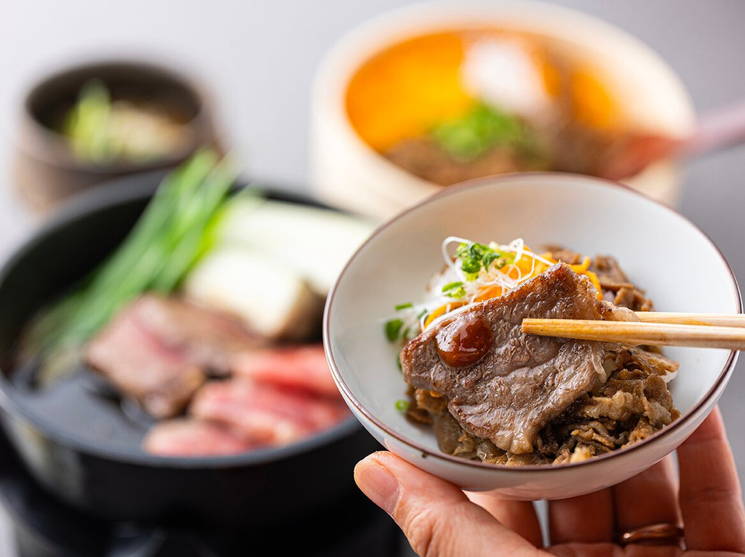 すき焼きと牛まぶし ももしき はなれ