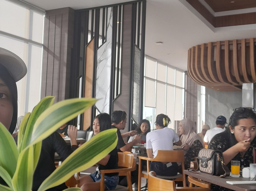 三提卡巴淡酒店主图