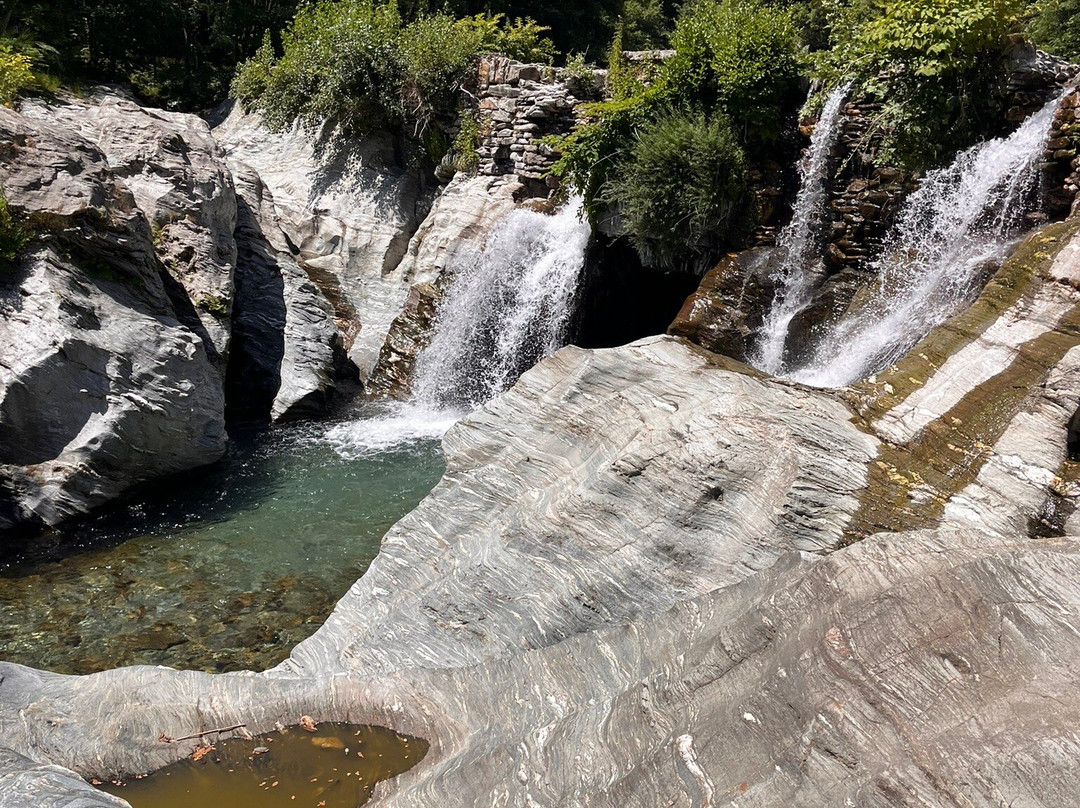 Cascade du Martinet-Saint-Etienne-Vallee-Francaise必去景点