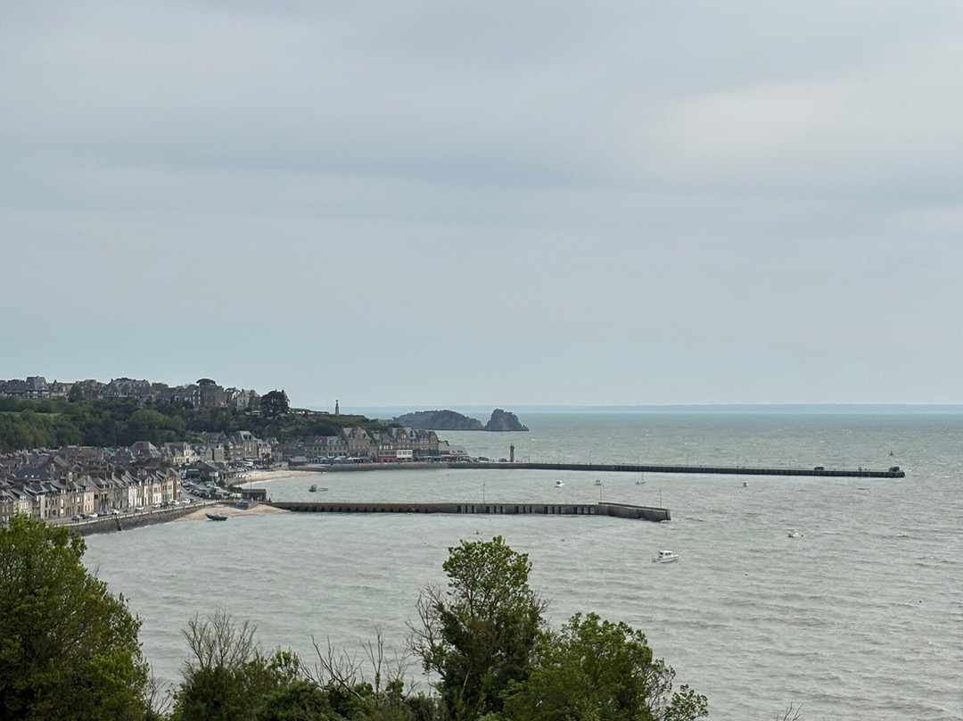 Port de le Houle-康卡勒必去景点