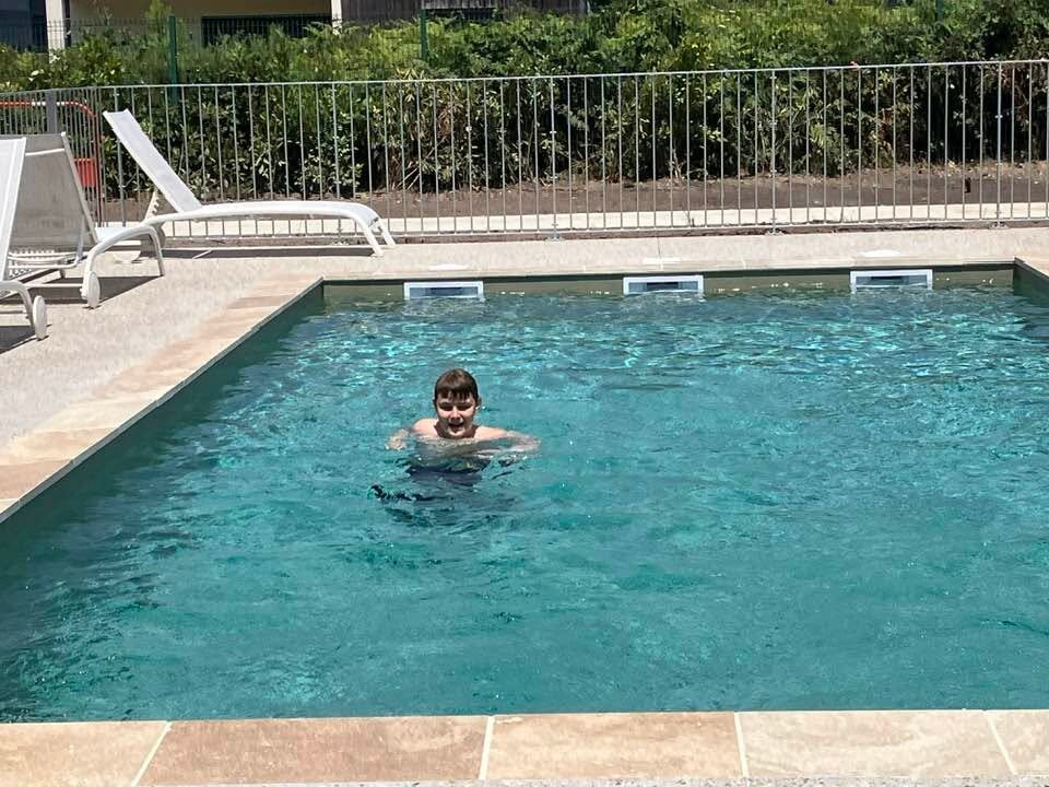 勒泰克全套房酒店–阿卡雄湾主图
