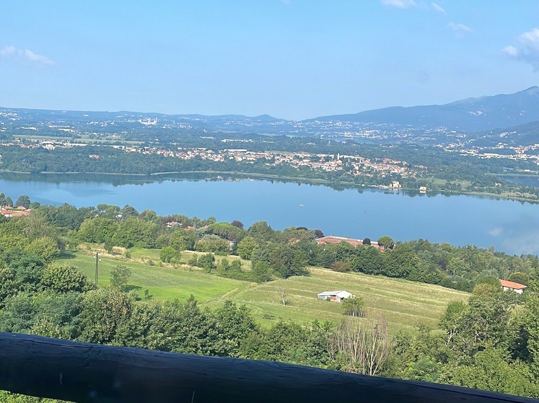 拉诺瓦提娜拉住宿加早餐旅馆主图