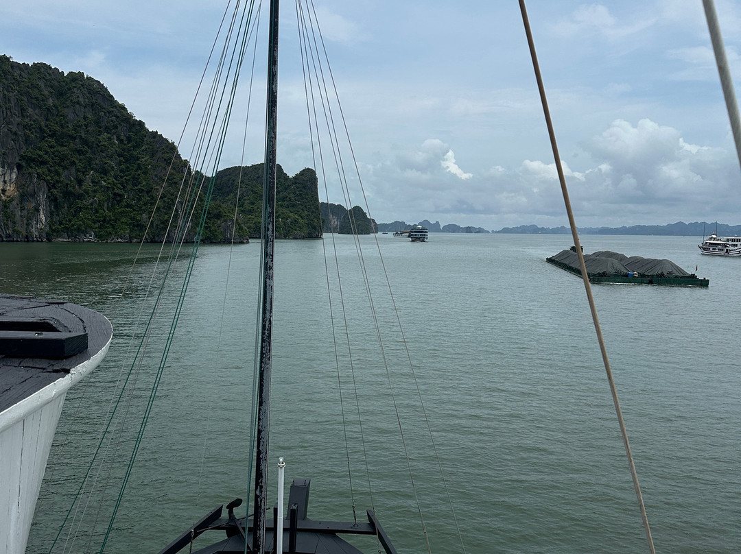 Bai Tu Long Bay-下龙湾必去景点