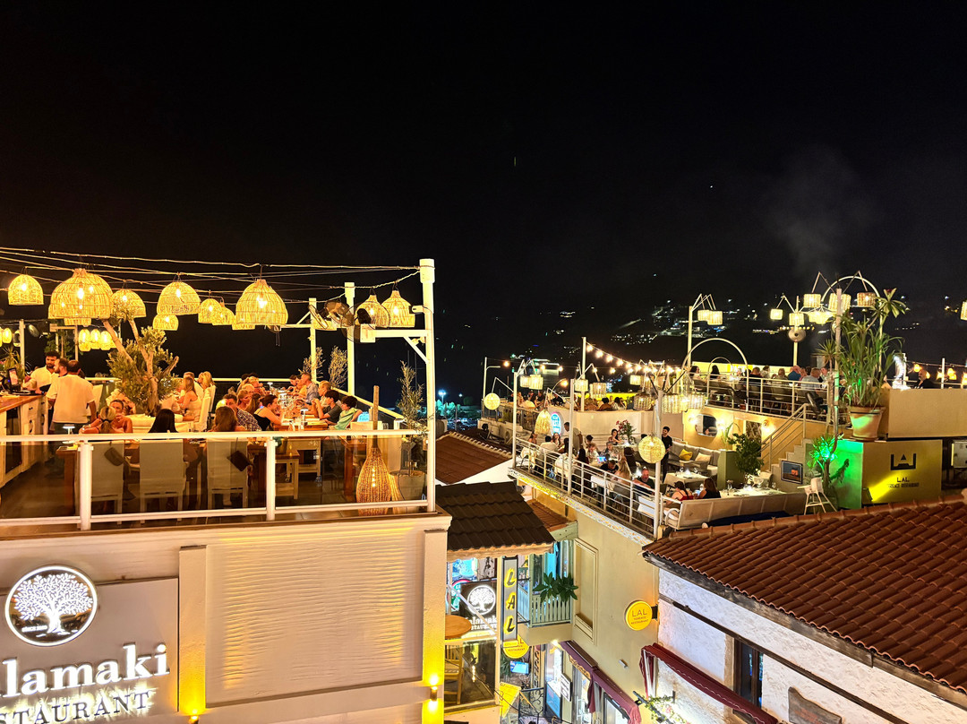 Luna Restaurant & Bar