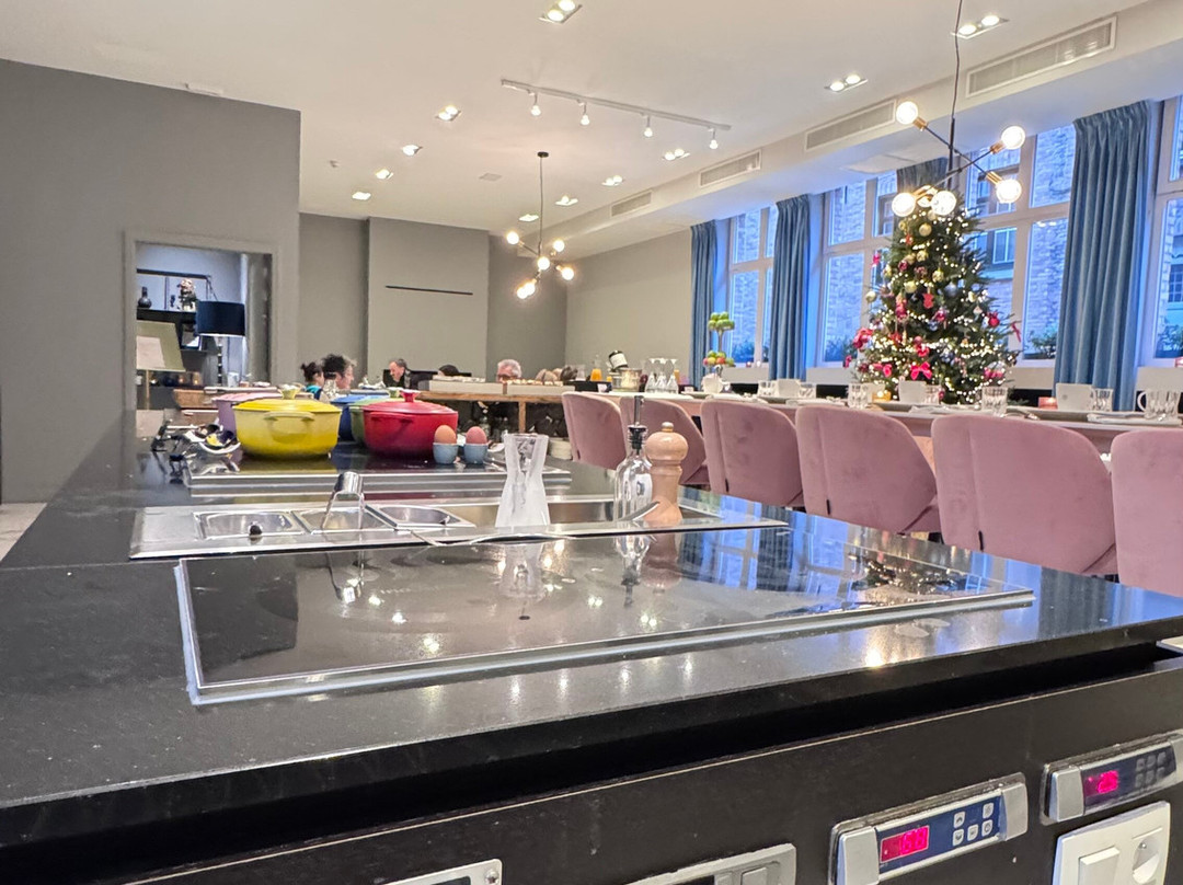 萨布隆酒店主图