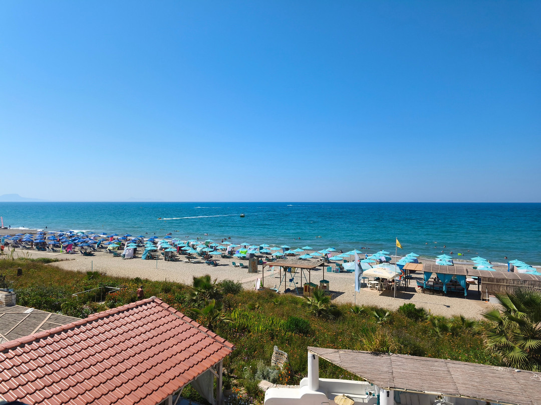 Golden Beach Hotel主图
