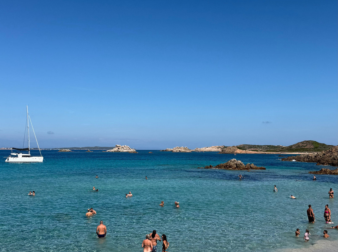 Spiaggia Bassa Trinita-拉马达莱娜必去景点